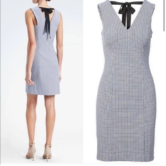 Banana Republic Dresses & Skirts - Banana Republic Plaid Sheath dress